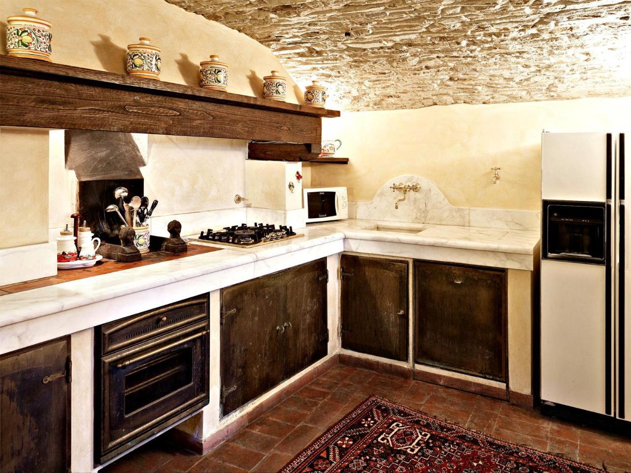 Villa Eleonora Ampinana Eksteriør billede